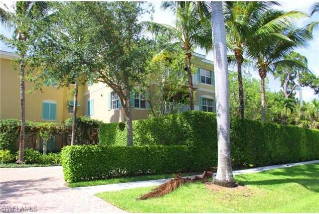 601 7th Ave S unit 202, Naples, FL 34102 - photo 1