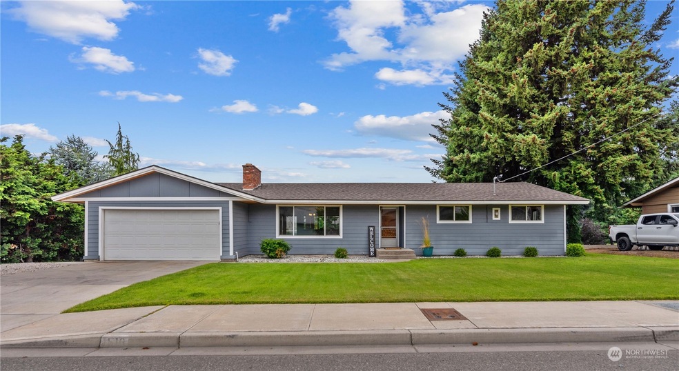 1510 Eastmont Ave, East Wenatchee, WA 98802 - photo 1