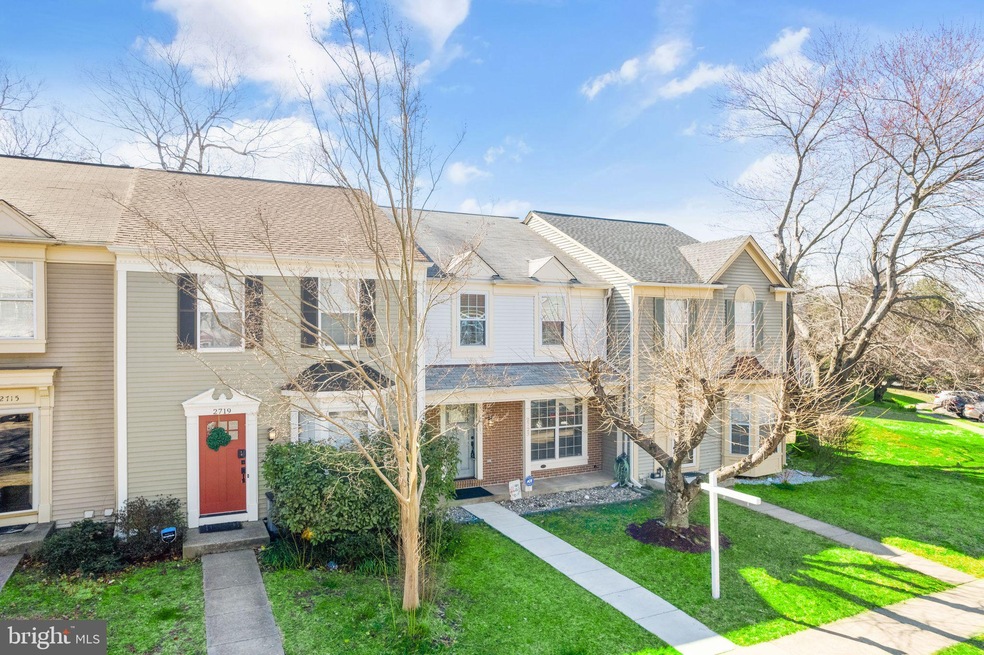 2723 Mcguffeys Ct, Woodbridge, VA 22191 - photo 1