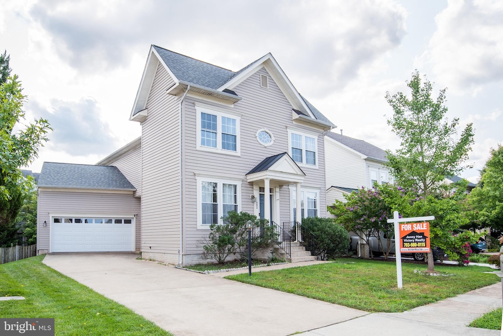 11992 Rayborn Creek Dr, Manassas, VA 20109 - photo 1