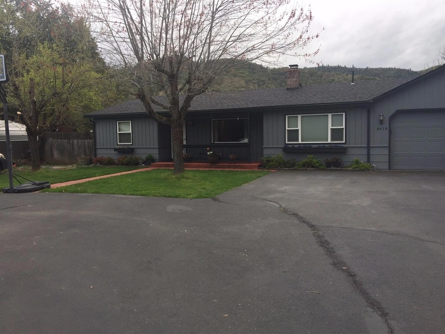 8419 Old Stage Rd, Central Point, OR 97502 - photo 1