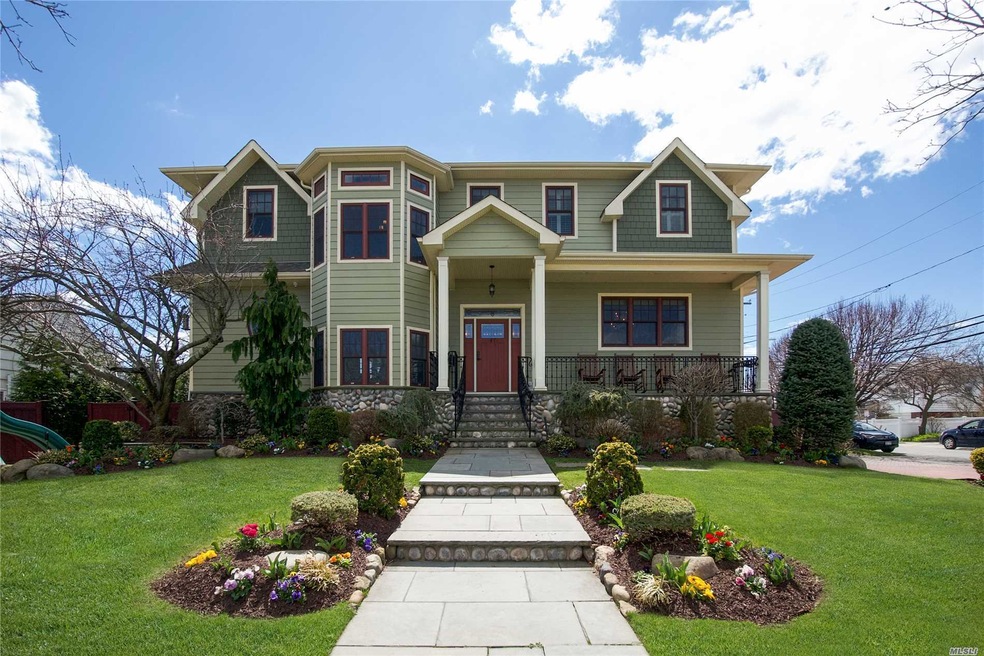 1471 Park St, Atlantic Beach, NY 11509 - photo 1