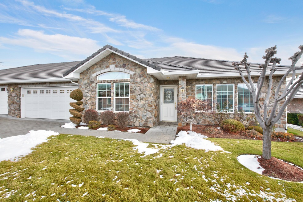 6119 Summitview Avenue Unit 13