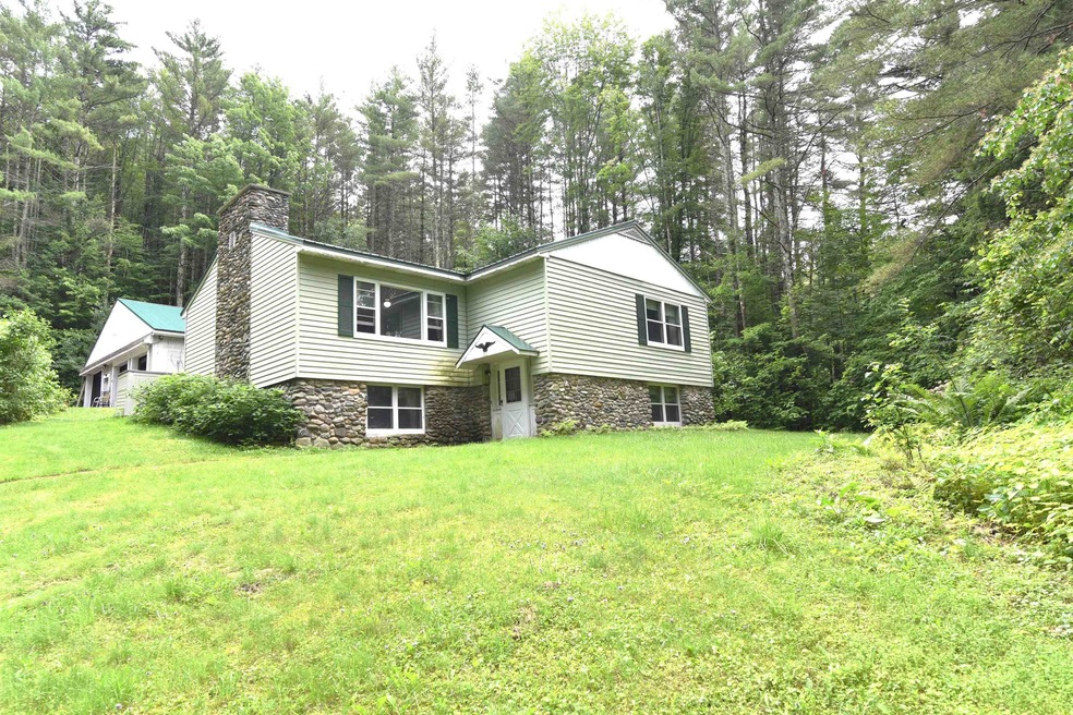 1506 Jericho Rd, Richmond, VT 05477 - photo 1