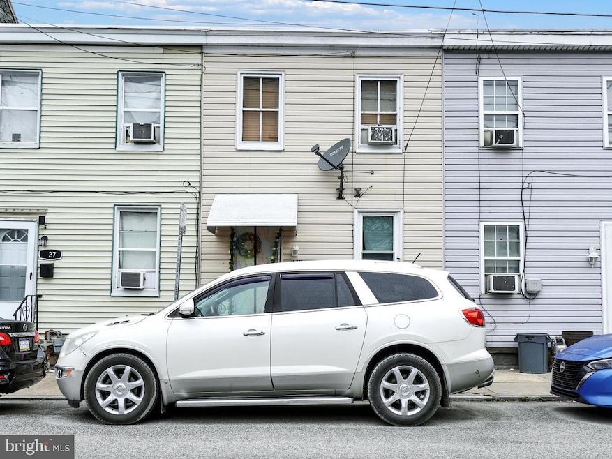 729 E Clarke Ave, York, PA 17403 - photo 1