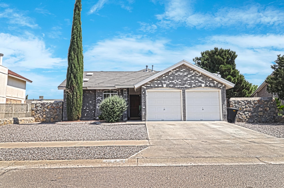 13925 Desert Song Dr, Horizon City, TX 79928 - photo 1