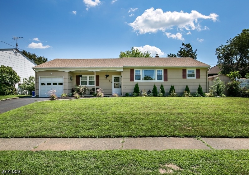 3 Princeton Dr, Middlesex, NJ 08846 - photo 1