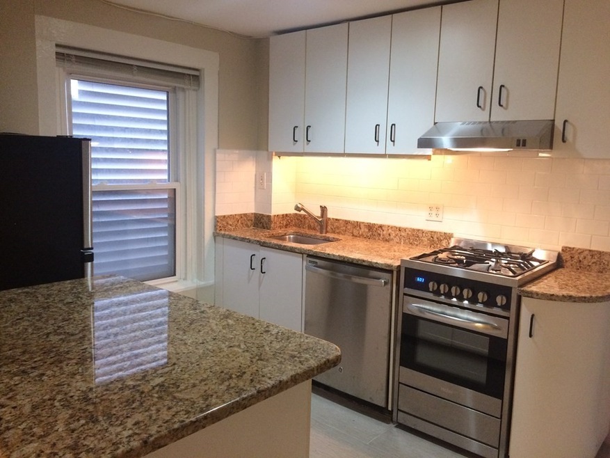 21 Moon St unit 7, Boston, MA 02113 - photo 1