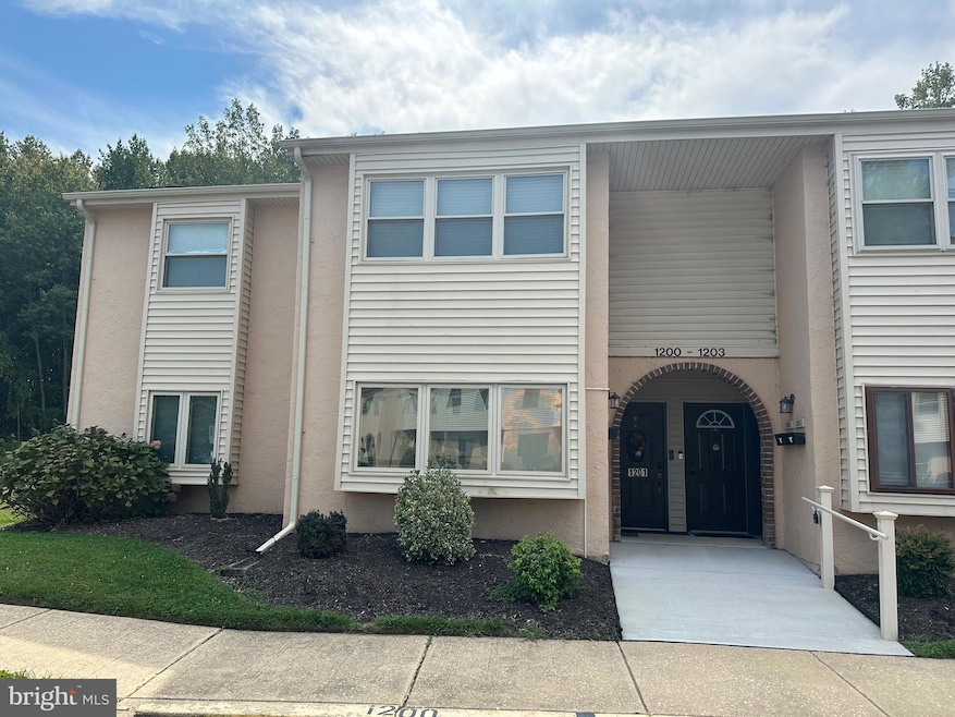 1200 Chelmsford Cir, Newark, DE 19713 - photo 1