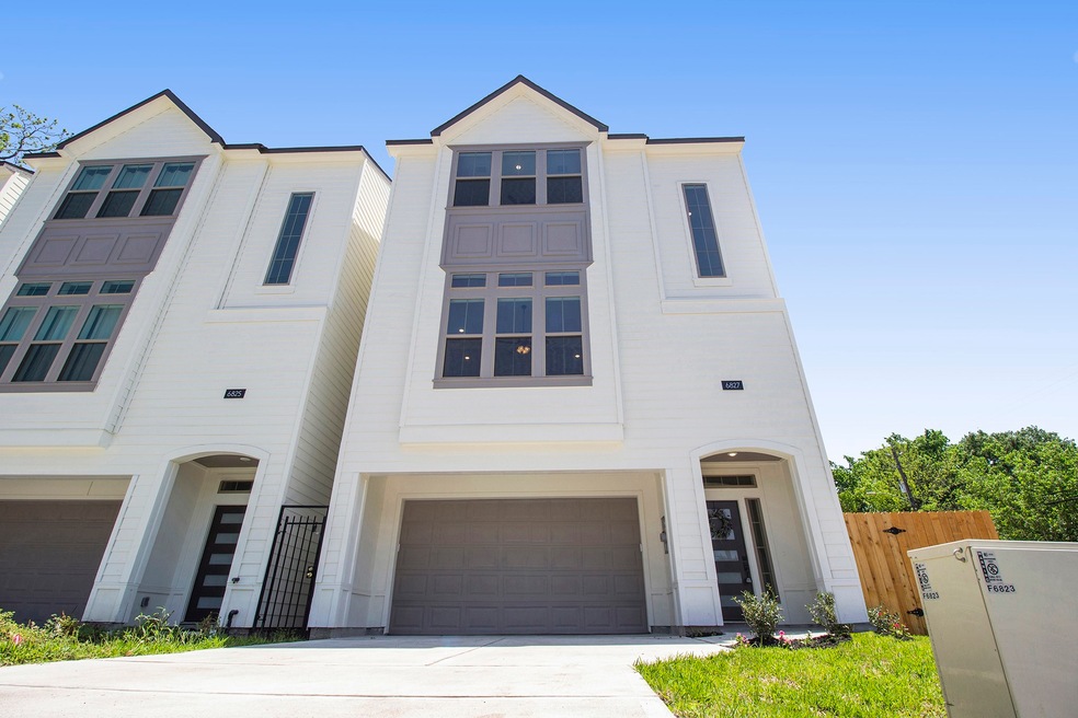 6827 Sidney St, Houston, TX 77021 - photo 1