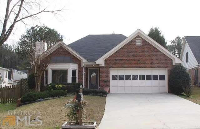 Fabulous single level living in excellent location