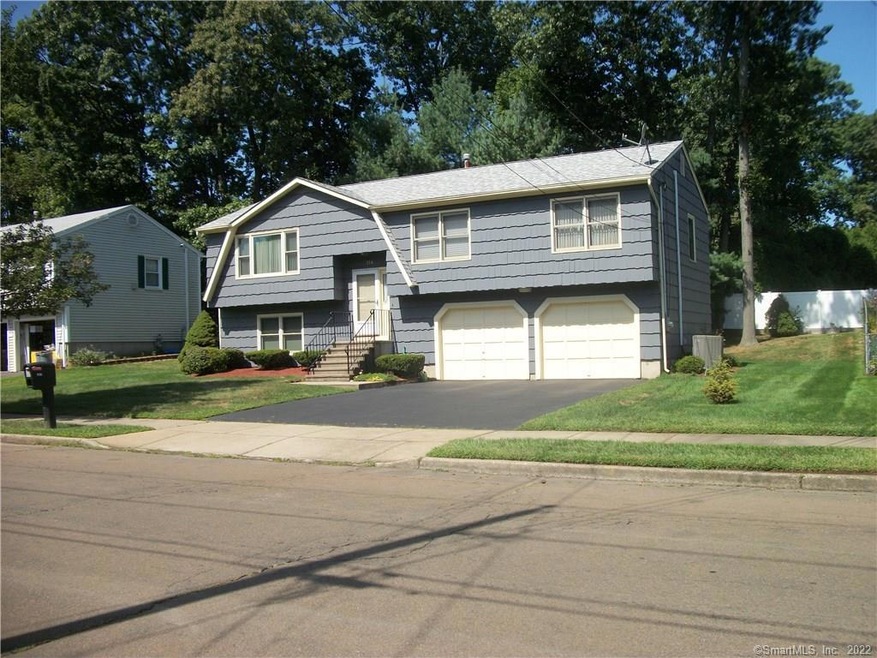 114 Pheasant Rd, West Haven, CT 06516 - photo 1