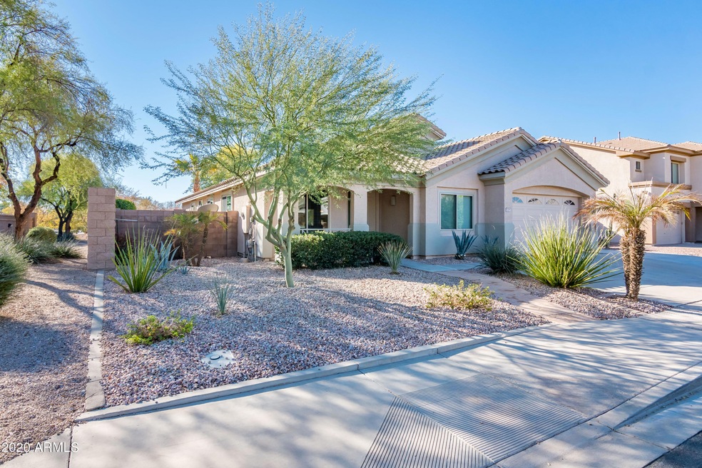 1709 E Lynx Place