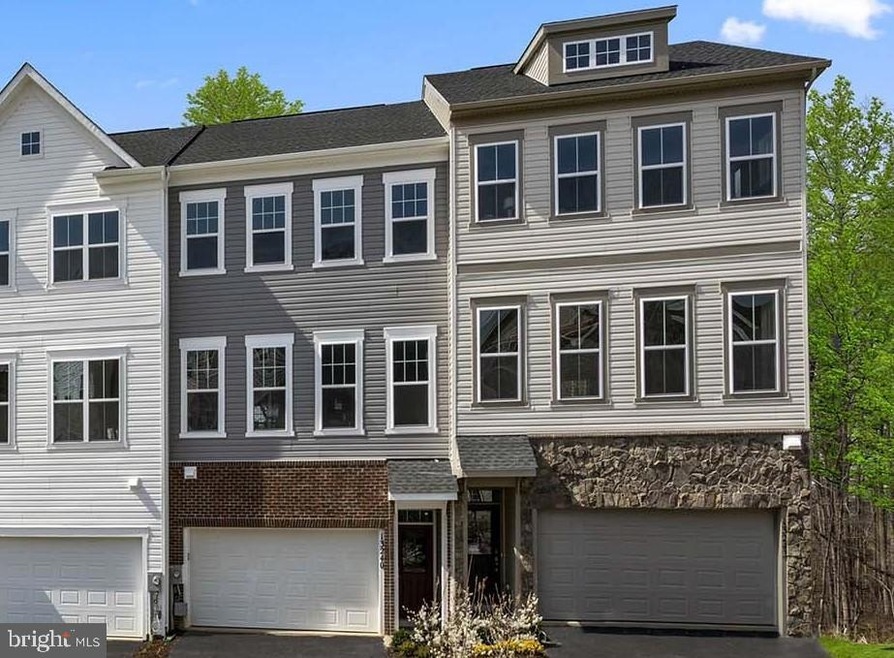 13226 Dowdens Ridge Dr, Clarksburg, MD 20871 - photo 1