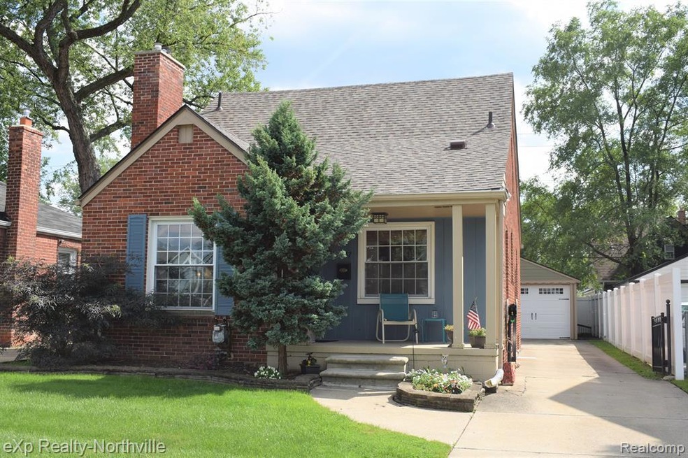 1047 Columbia Rd - For Sale