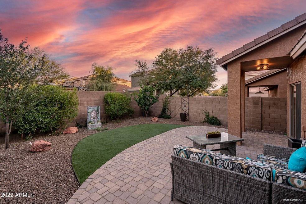 Private Back Yard Sunset Views