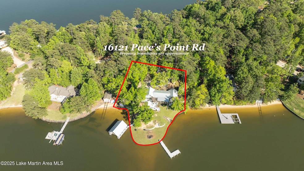 Sold $1,400,000 • Co-Listing Agent