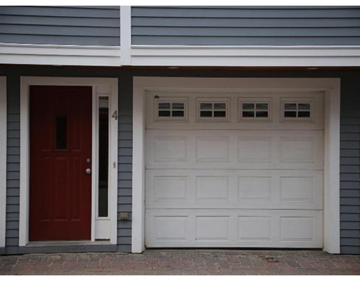 894 Main St unit 4, Wakefield, MA 01880 - photo 1