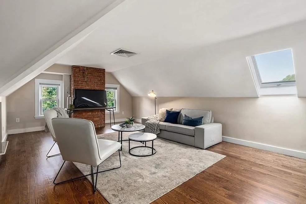 332 Jamaicaway unit 6, Jamaica Plain, MA 02130 - photo 1