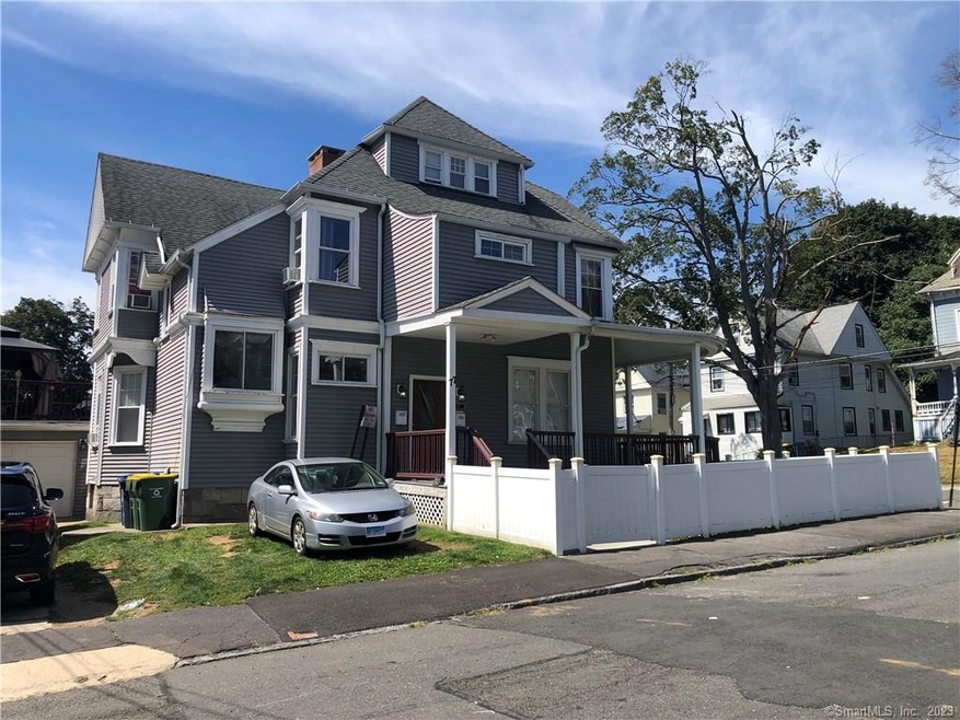 77 Chestnut Ave unit 2, Waterbury, CT 06710 - photo 1