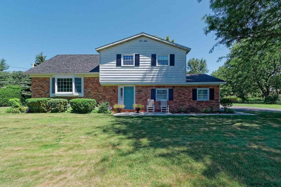 124 Horstman Dr, Schenectady, NY 12302 - photo 1