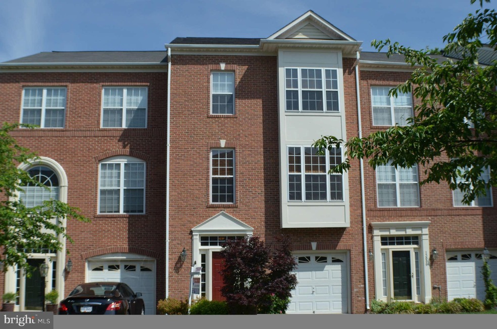 13098 Park Crescent Cir, Herndon, VA 20171 - photo 1