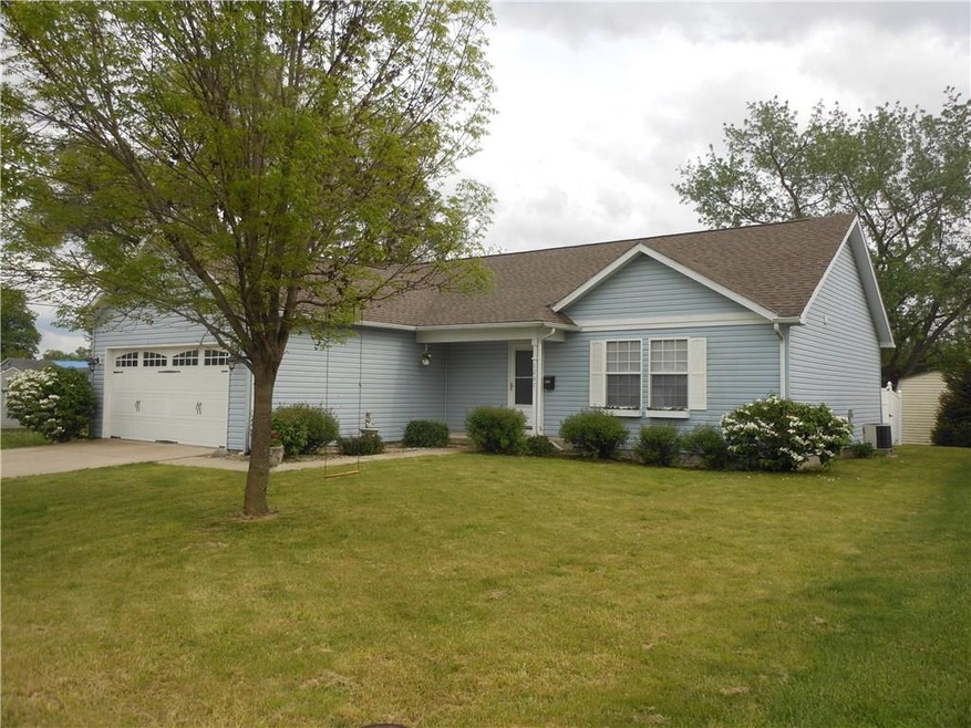 1207 N F St, Elwood, IN 46036 - photo 1