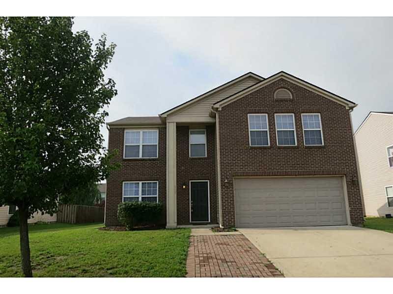 855 Pine Lake Dr, Greenwood, IN 46143 - photo 1