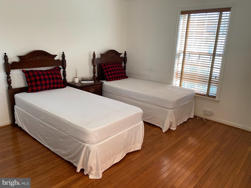 907 Carroll Ave, Laurel, MD 20707 - photo 1