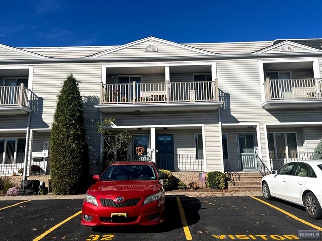 30 Willow Wood Square, East Rutherford, NJ 07073 - photo 1