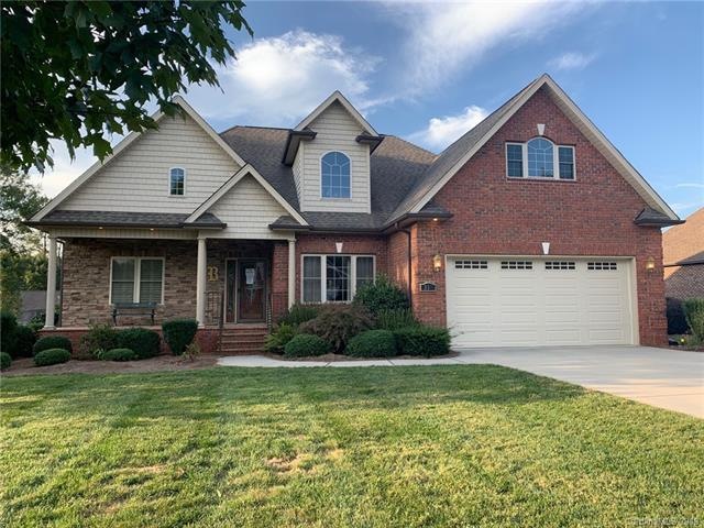 314 Macon Dr, Statesville, NC 28625 - photo 1