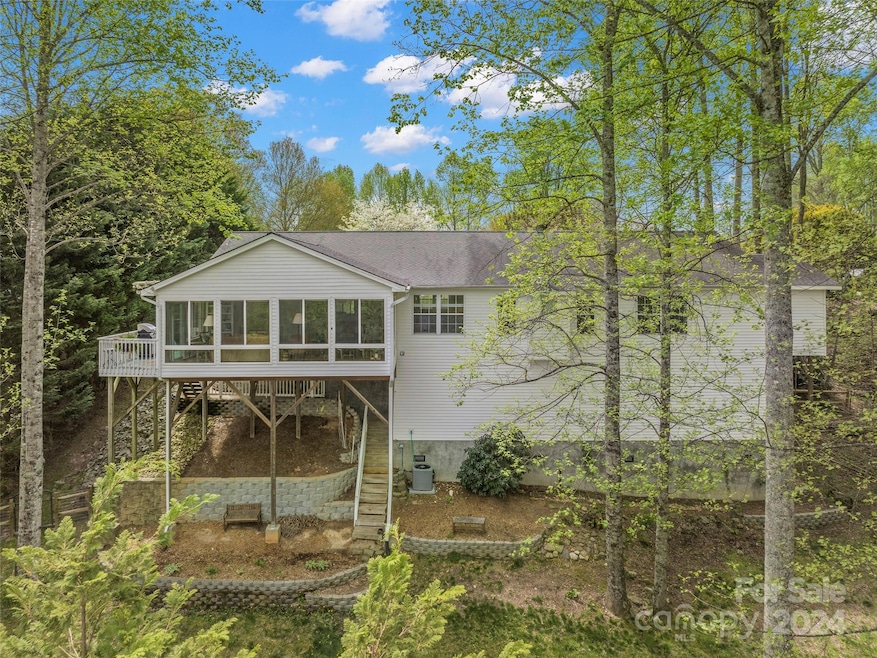 106 Red Cedar Dr, Hendersonville, NC 28792 - photo 1