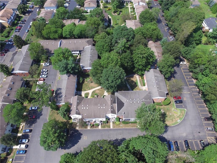 20 Somerset Dr unit H, Suffern, NY 10901 - photo 1