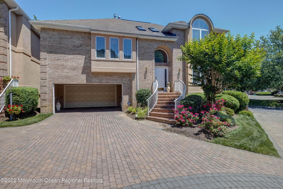 89 Mira Vista Ct unit N089, Holmdel, NJ 07733 - photo 1