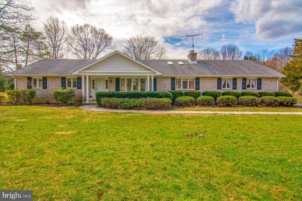 12904 Gent Rd, Reisterstown, MD 21136 - photo 1