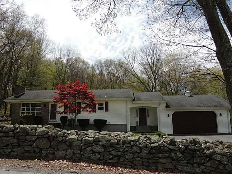 14 Kane Rd, Smithfield, RI 02917 - photo 1