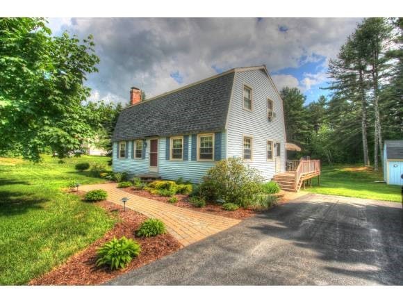 6 Hillcrest Ln, Londonderry, NH 03053 - photo 1