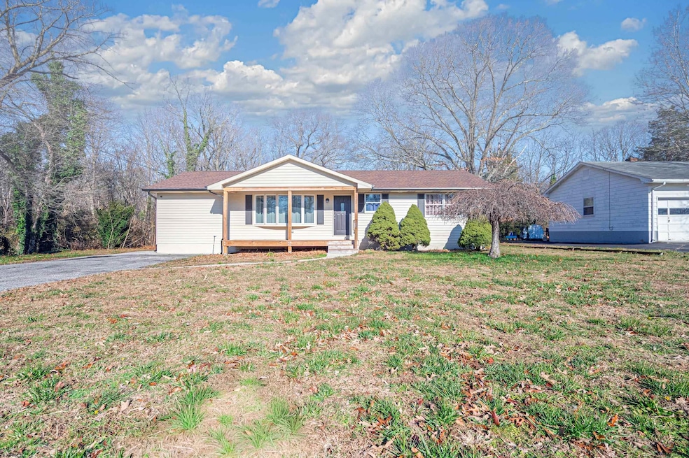 1122 Linda Ln, Vineland, NJ 08360 - photo 1