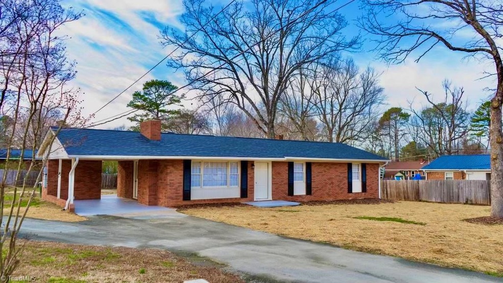 1714 Brook Dr, Asheboro, NC 27205 - photo 1