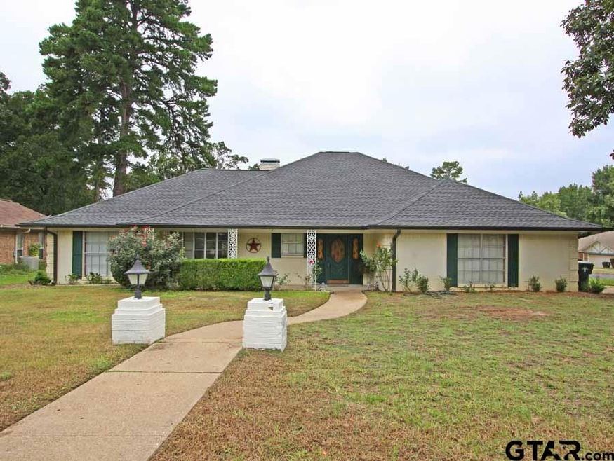 4427 4427 Dundee Dr, Tyler, TX 75703 - photo 1