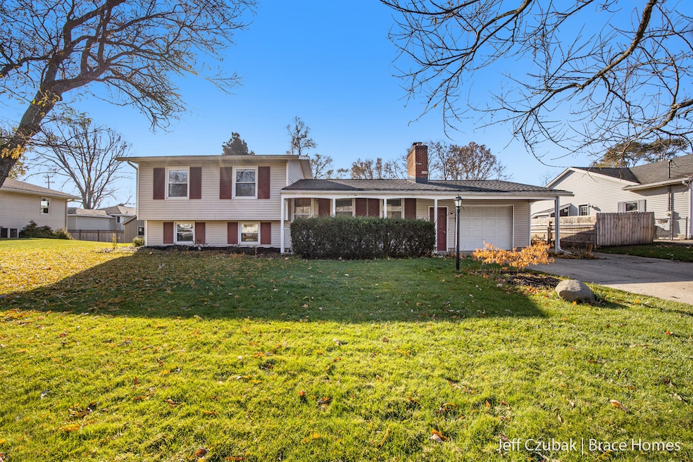 1430 Winifred St, Jenison, MI 49428 - photo 1