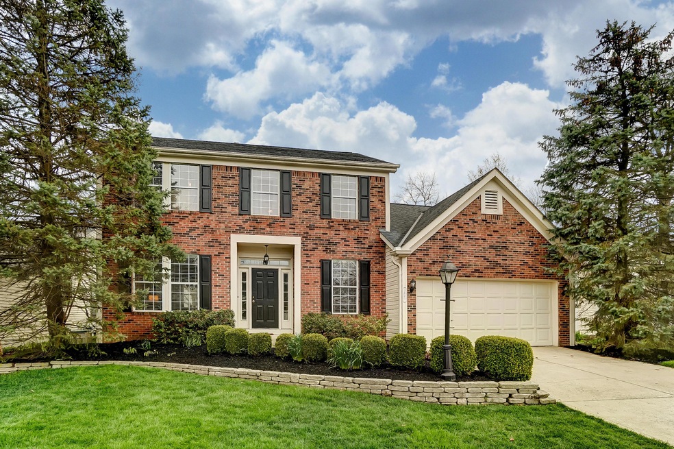 Outstanding Scioto Woods home