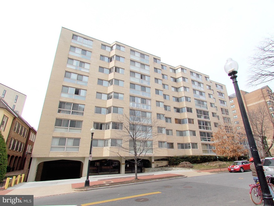 Jefferson House unit 803, Washington, DC 20037 - photo 1