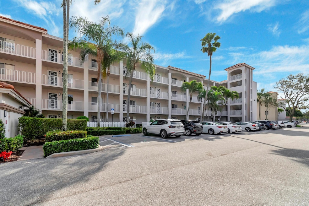 Huntington Pointe unit 407, Delray Beach, FL 33484 - photo 1