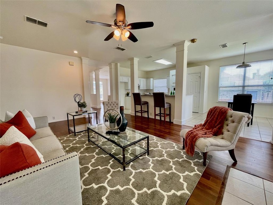 917 Providence St, Denton, TX 76205 - photo 1