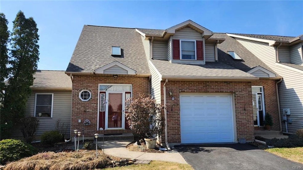 Sold $350,000 • Co-Listing Agent