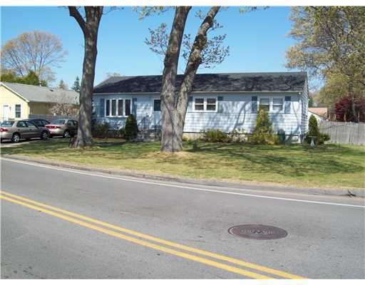 5 Long St, Warwick, RI 02886 - photo 1