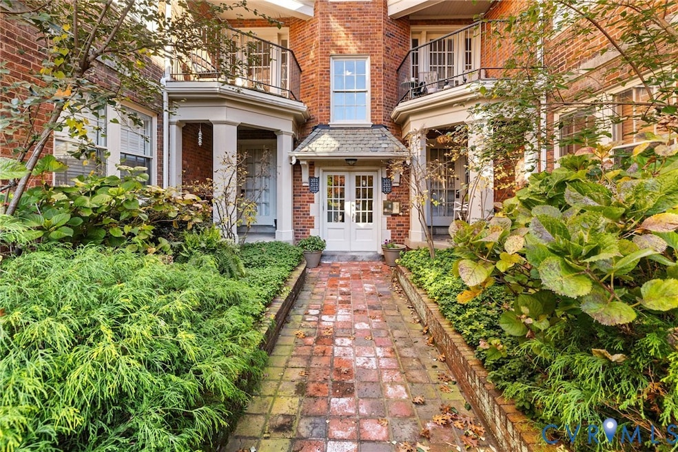 Pending $285,000 • Co-Listing Agent