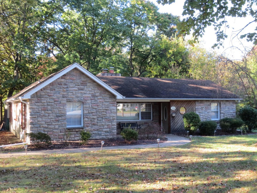 124 Ravine Dr, Matawan, NJ 07747 - photo 1