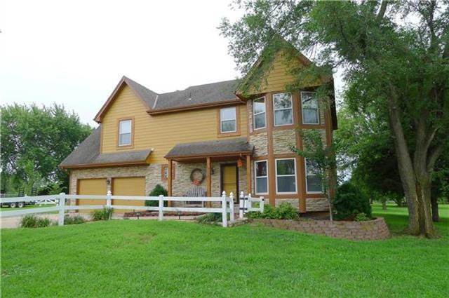 21225 W 197th St, Spring Hill, KS 66083 - photo 1